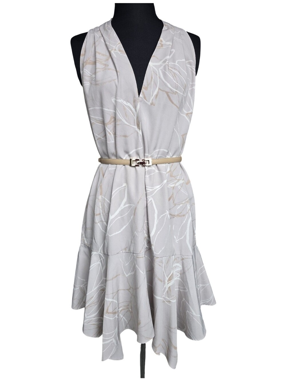 Halston Heritage Light Gray Handkerchief Hem Cocktail Dress Size 6 Wedding Party
